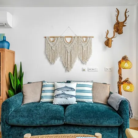 The Blue House - Mediterranean Loft 法鲁区