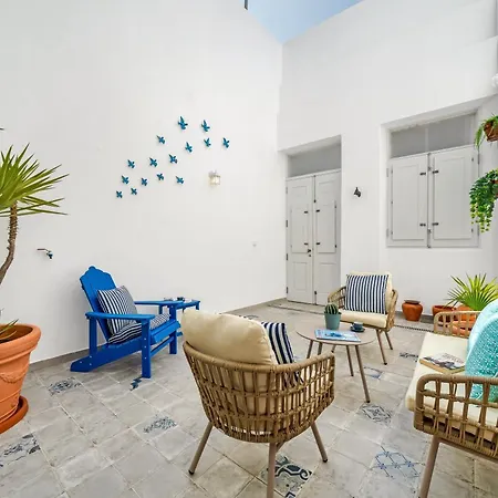 The Blue House - Mediterranean Loft